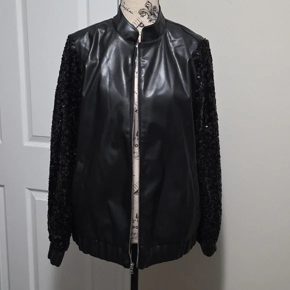Colleen Lopez Sequin Sleeve Faux Leather Bomber Jacket Coat Small Black - Picture 2 of 9